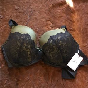 NWT Camio mio black green bra nwt